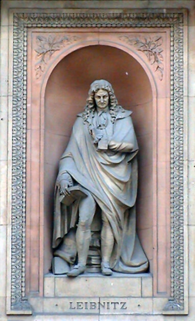 Gottfried Wilhelm Leibniz (im Bild eine Statue des Bildhauers Patrick MacDowell in London) war der erste, der dem Begriff „Technologie“ eine physikalisch-naturwissenschaftliche Bedeutung gab. Bild: London Remembers
